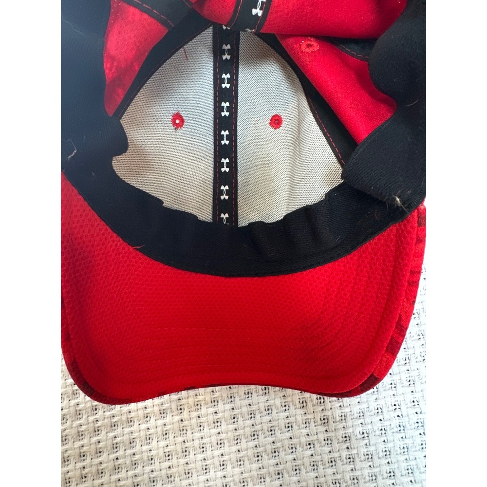 Under Armour Hat Kids MD/LG Red Camo Stretch Fit‎ 1273197 Baseball Cap Sporty - Picture 7 of 12